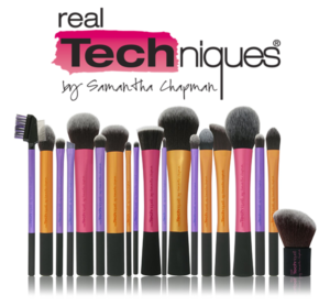 Real Techniques Brushes - Vegan and cruelty free brush set made of synthetic fibers. Ethical bunny's cruelty free beauty guide.